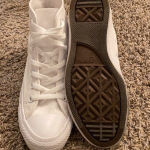 Women’s high top converse